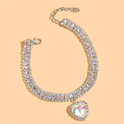 Heart-Shaped Artificial Diamond Pet Collar - Aesthetic Accessory for Cats and Dogs
